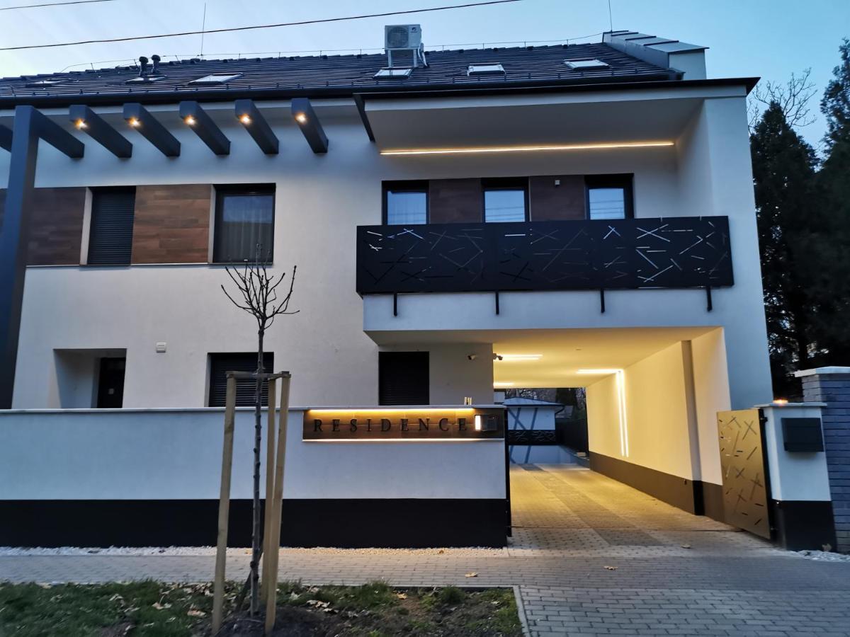 Bee You Apartman Hajdúszoboszló Екстериор снимка