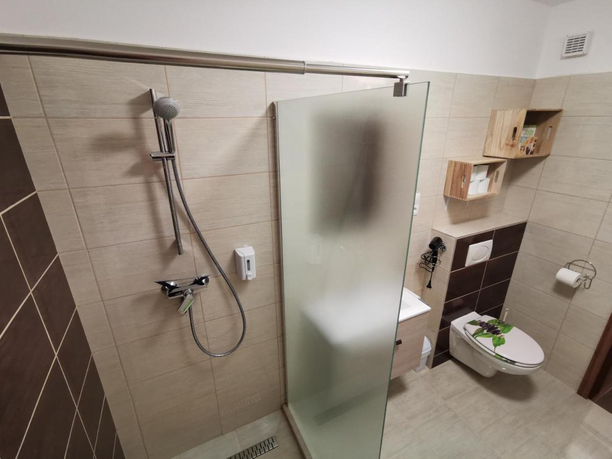 Bee You Apartman Hajdúszoboszló Екстериор снимка